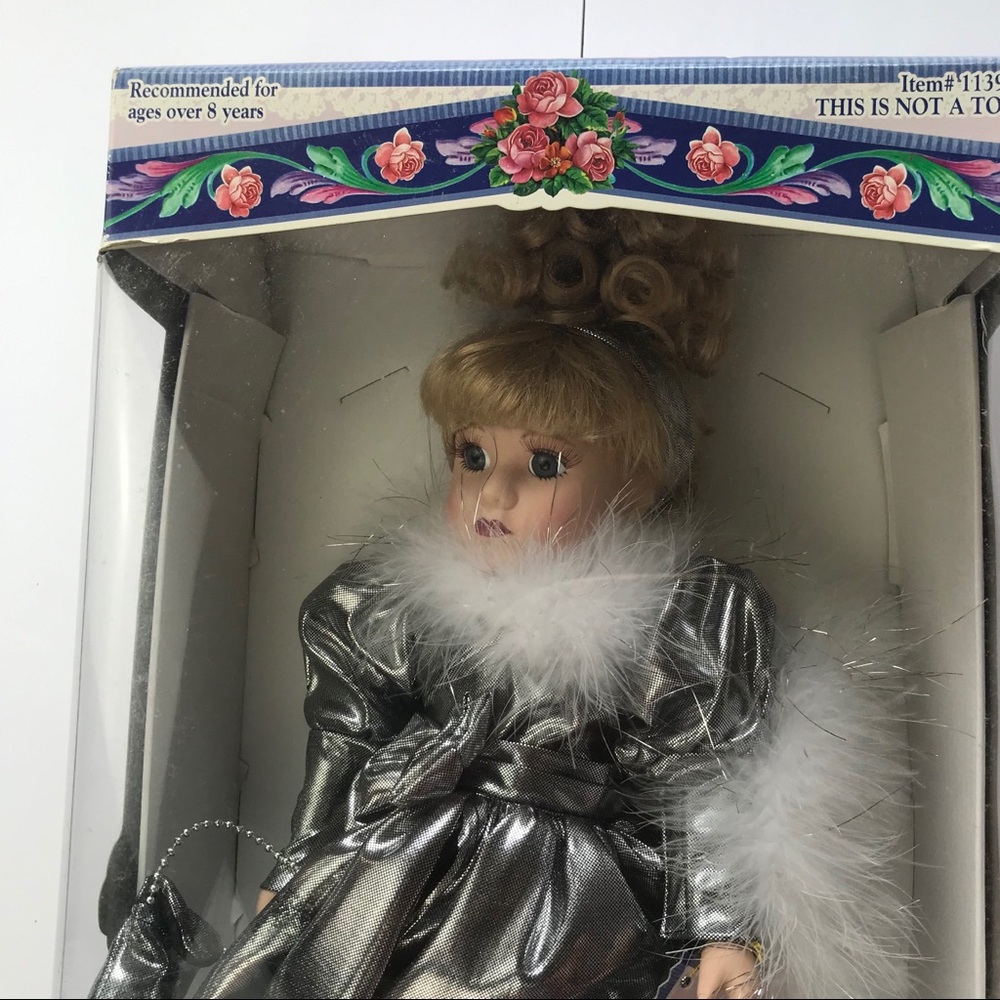 VINTAGE VICTORIAN ROSE COLLECTION PORCELAIN DOLL